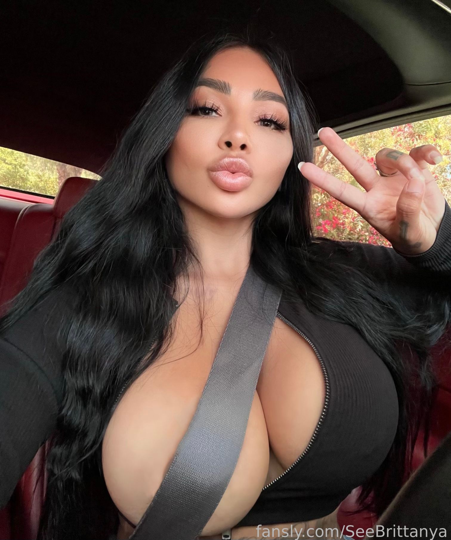 Brittanya Razavi — Fansly creator