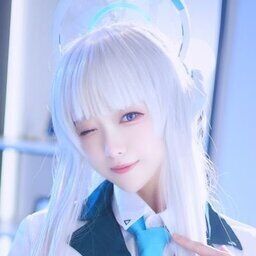潤うるう — Fantia creator