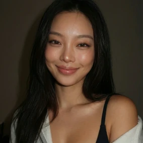 Alina Kim — Fanvue creator