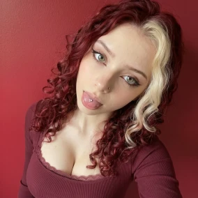 Vanessa Cherry — Fanvue creator