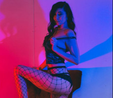AveriAlice — ManyVids creator