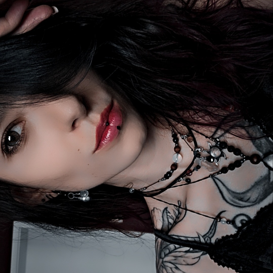 nadi666 — ManyVids creator